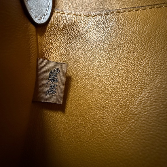 Coach 1964 Limited Re-edition
Fringe Bag - Picture 11 of 14
